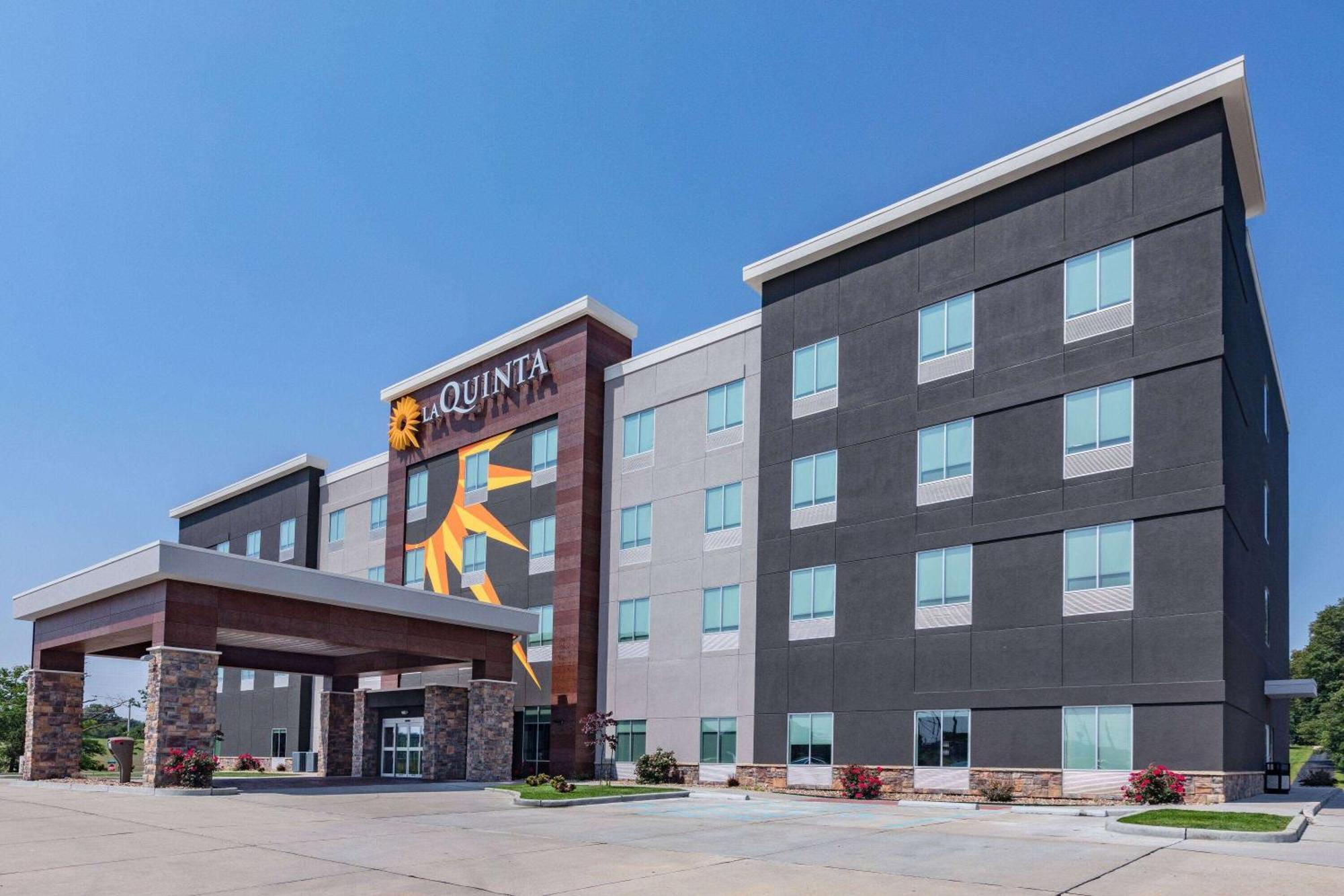 La Quinta Inn & Suites By Wyndham Jackson-Cape Girardeau Exterior foto