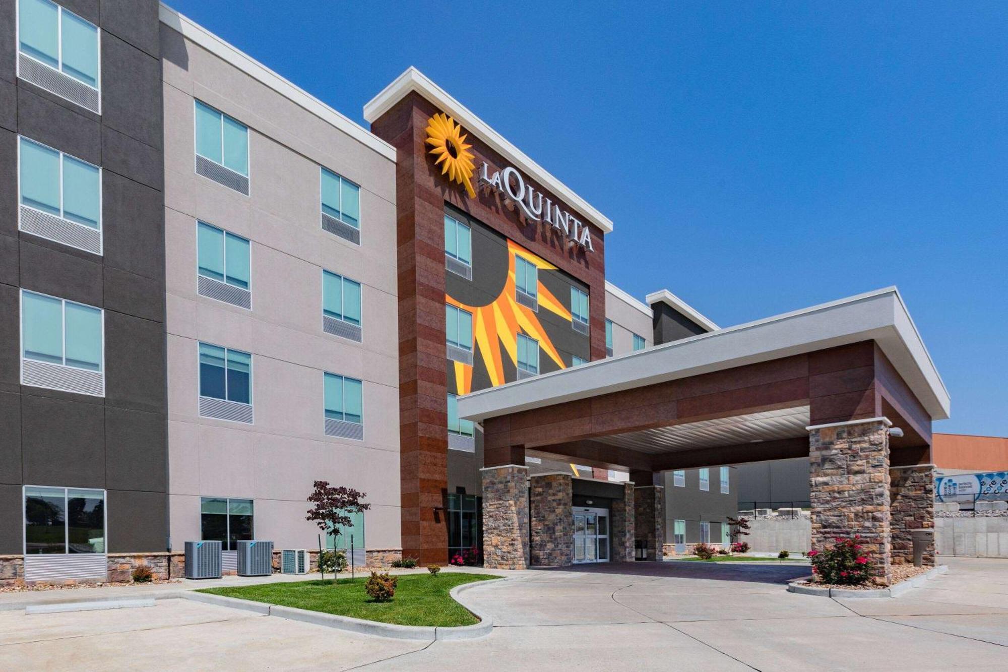 La Quinta Inn & Suites By Wyndham Jackson-Cape Girardeau Exterior foto