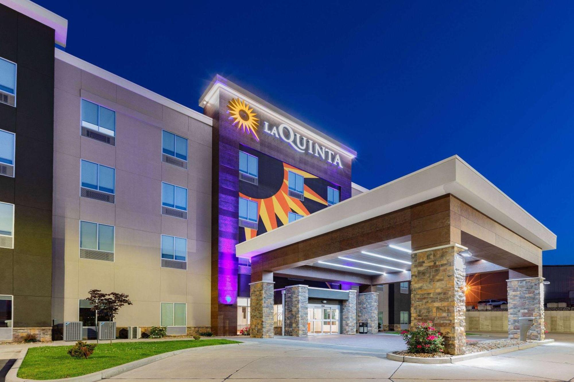 La Quinta Inn & Suites By Wyndham Jackson-Cape Girardeau Exterior foto